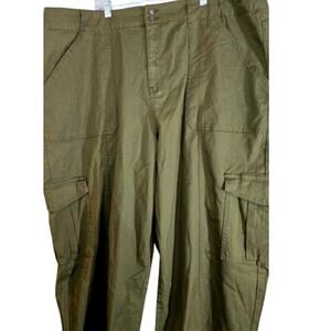 Jessica Simpson Women’s Cargo Capri Pants Olive Green Size 22WS NWT